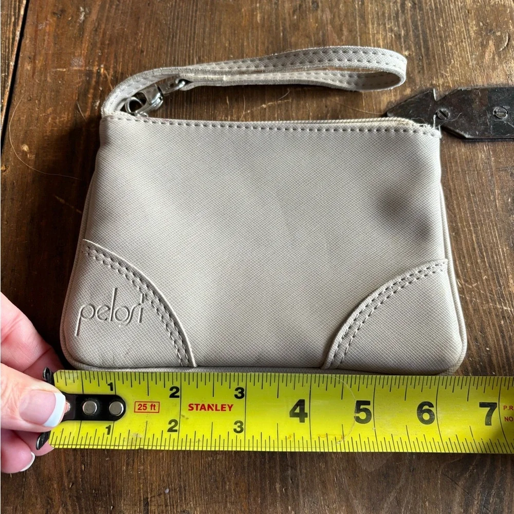 Elegant Gray Wristlet Clutch - Picture 5 of 6